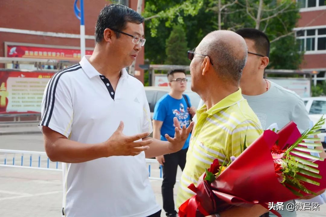 相约孝中足球场，共建两岸友谊桥——“走进山西，感受...