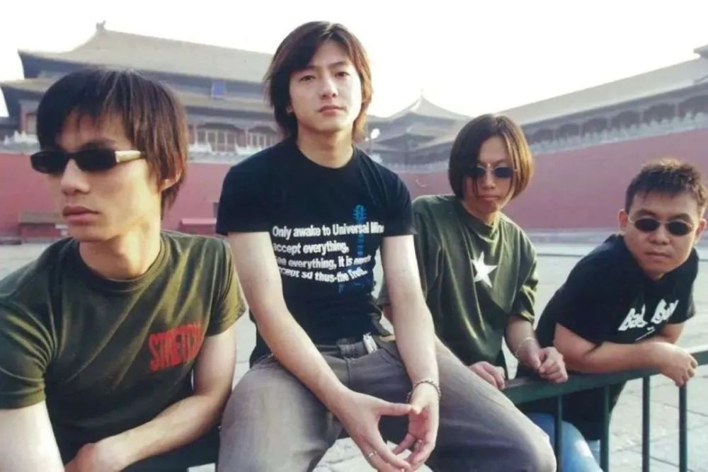 第一文青夫妻40岁了：结婚生子就是最浪漫的事