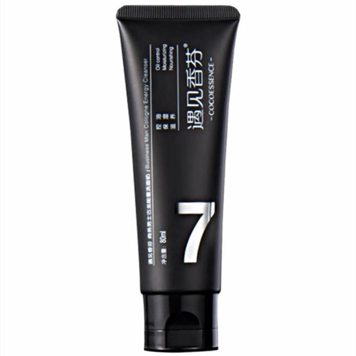 适合混干皮的十大洗面奶男生 (干皮如何选择一款洗面奶)