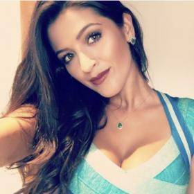 每日11点深夜福利之:阿利松妻子娜塔莉娅