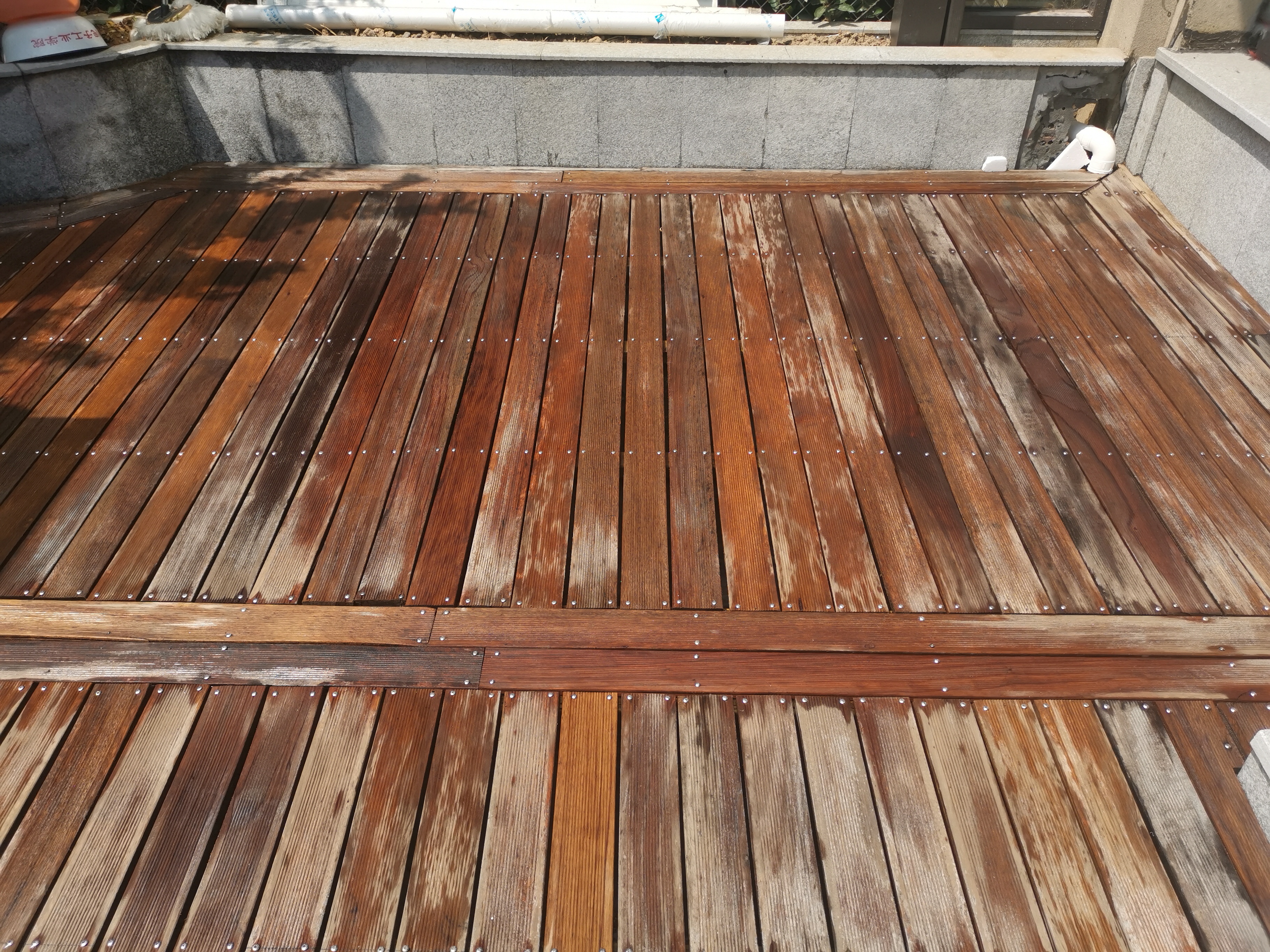 户外地板清理卫生,户外地板清洁技巧