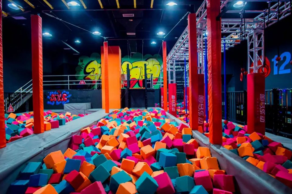 蹦床公园90米魔鬼滑梯,翼动蹦床公园滑梯