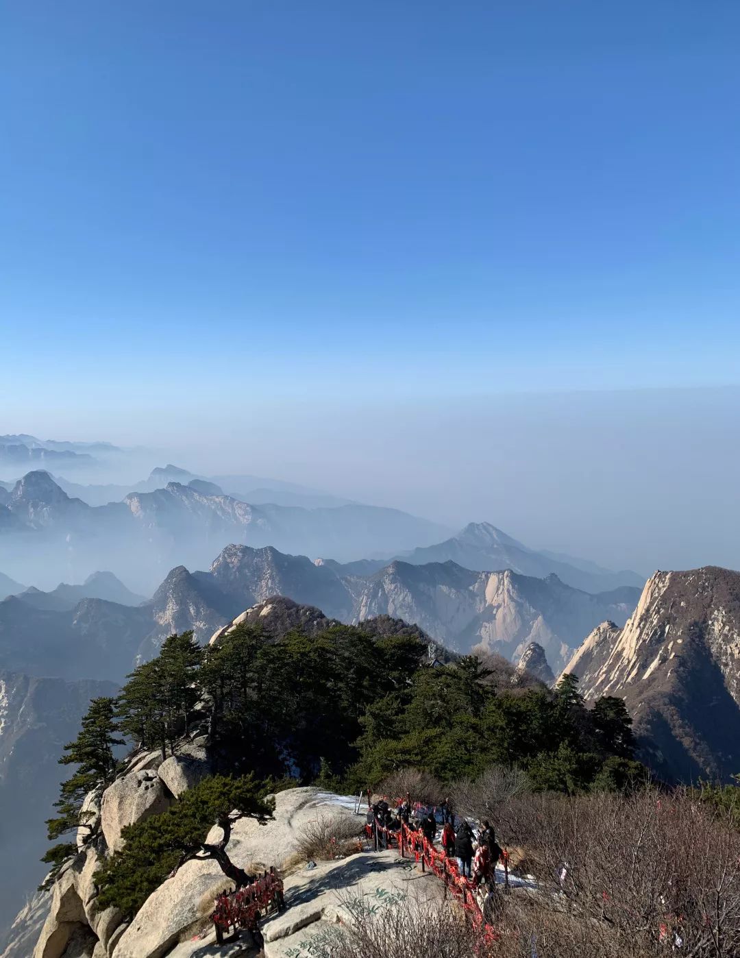 华山雪后景色美爆了,华山雪景真是太美了超级震撼