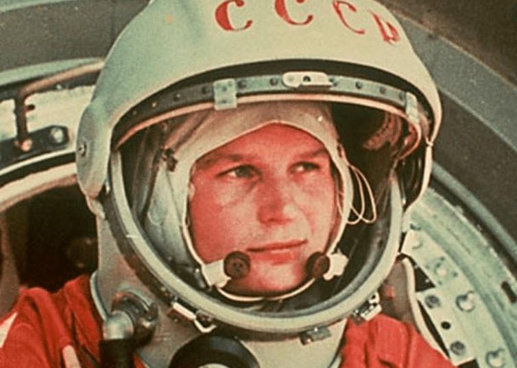 宇航员在太空的屎尿怎样处理,宇航员太空中屎尿怎么处理