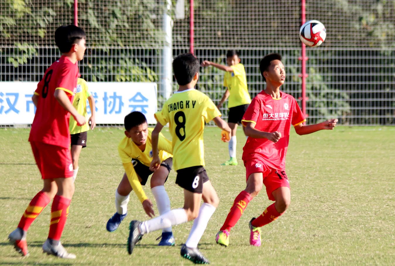 皇马评价恒大青训,中国足球青训西班牙