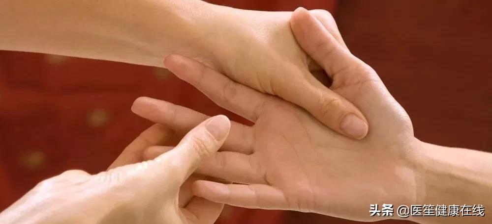 半夜突然手麻醒,半夜手麻惊醒是怎么回事