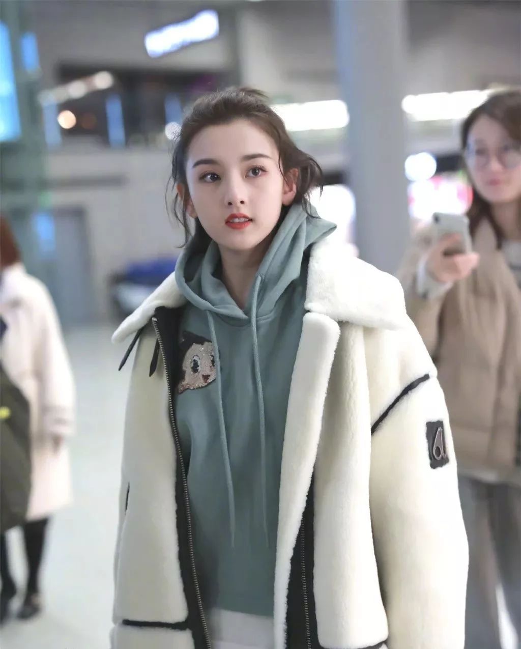 周洁琼代言的运动鞋子,周洁琼鞋