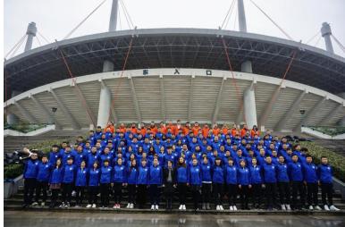 楦甸笩瓒崇悆淇变箰閮ㄨ懀浜嬮暱,楦甸笩瓒崇悆淇变箰閮ㄩ粍鍚涘崕