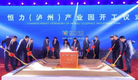 一年入账5567亿，江苏最大制造业集团诞生，居然是家聚酯工厂