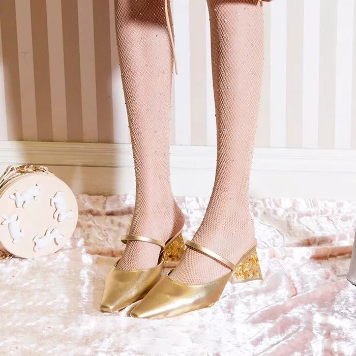 霸气阳光女生夏日穿搭,150小个子夏日穿搭