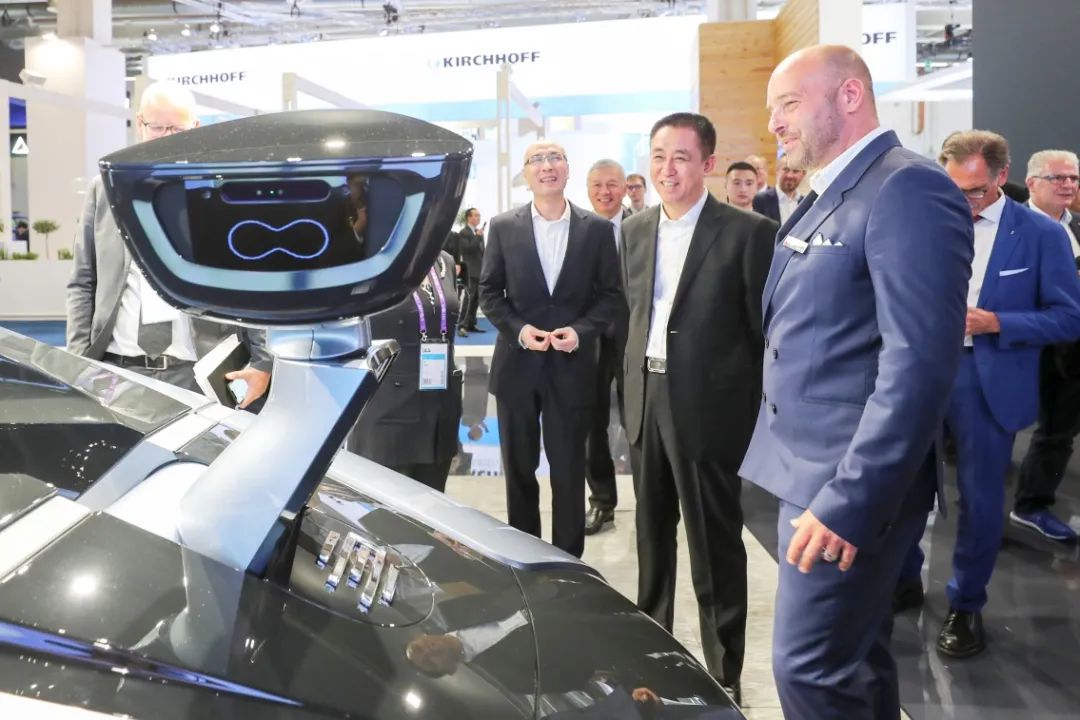 恒大许家印两会,恒大地产的许家印是谁