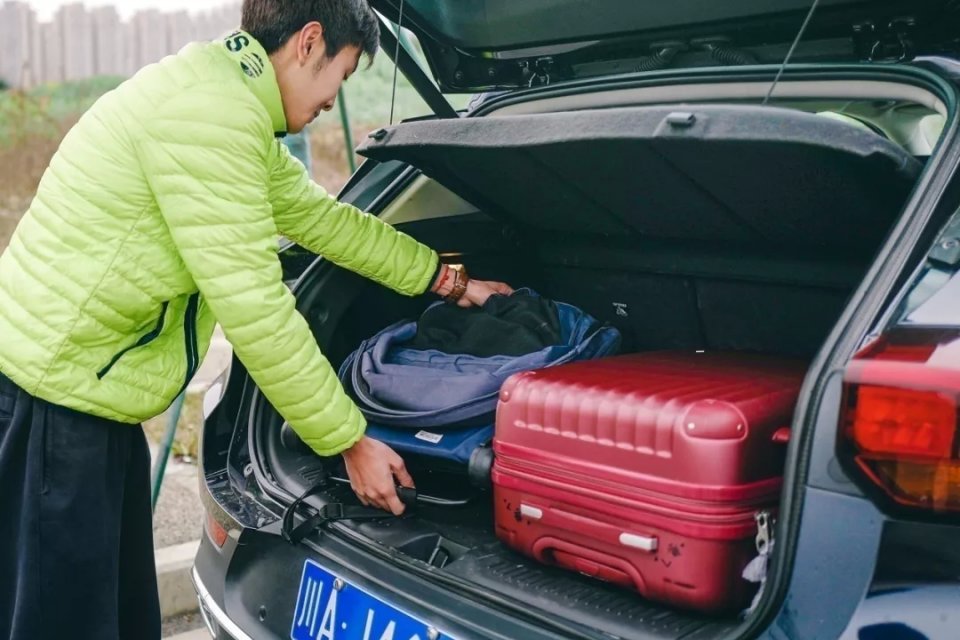 昂科拉gx碰撞视频,被低估的昂科拉gx