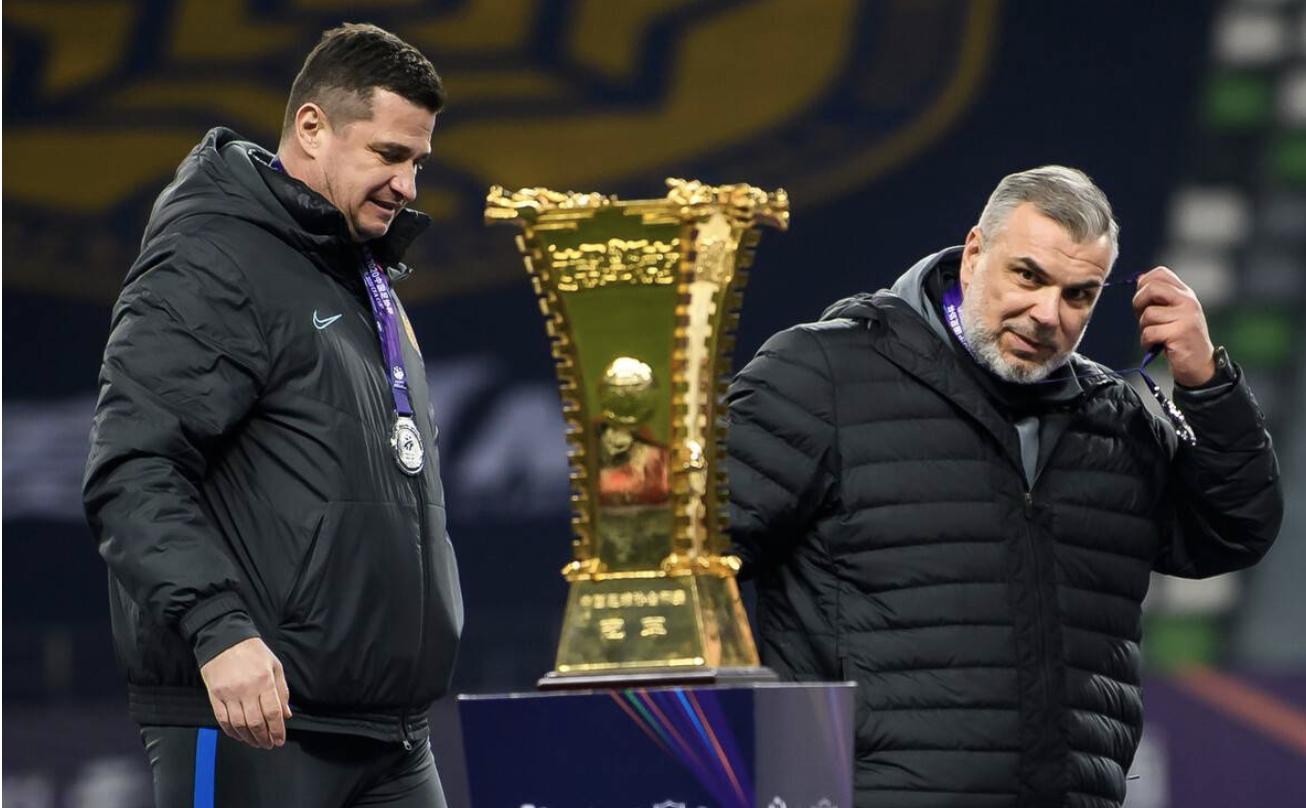 桑蒂尼解约走人！苏宁5大外援都将离队，中超新科冠军土崩瓦解