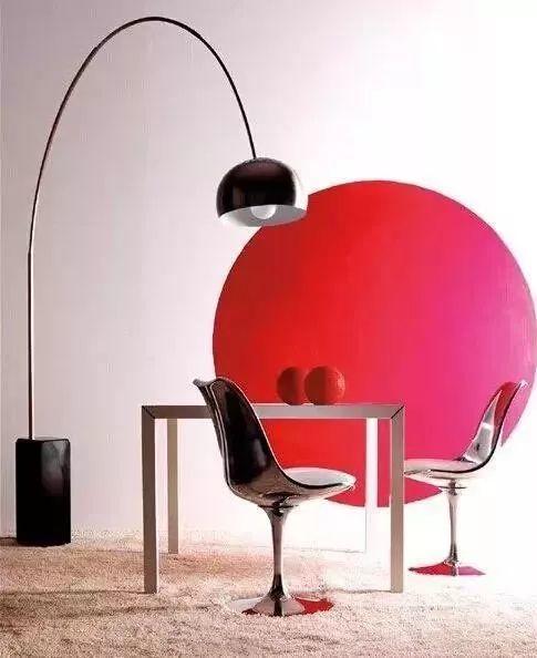 一椅在手,女神我有!!令100位女性瞬间HIGH翻的“十把椅子”