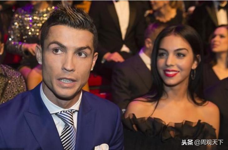 乔治娜的情敌来了！一名模自曝收到C罗短信，言语中充满了挑衅！