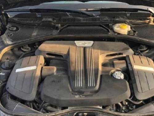 车主买了台二手宾利，却闻到后座异味刺鼻！车商：前车主是女司机