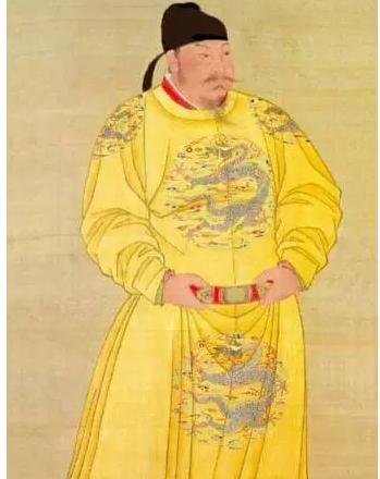 历代龙袍的款式变迁,秦始皇曾经走的黑色极简风