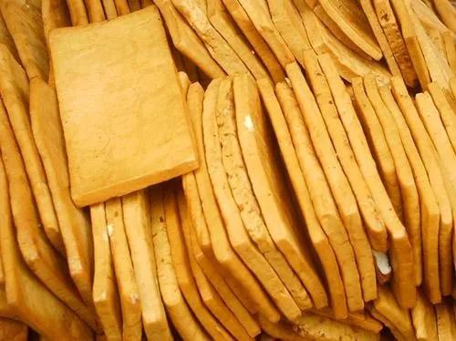 小时候的辣条豆腐丝,豆腐丝可以做什么汤