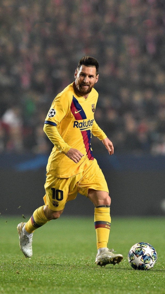 让我掉下眼泪的不止昨夜的酒，还有那该死的足球