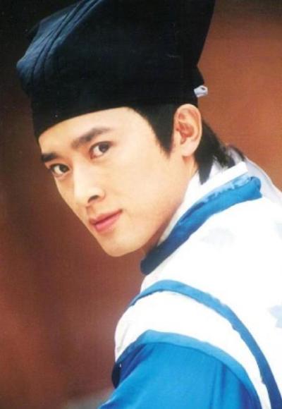 《少年包青天》20年了，男主成大老板，为何“老戏骨”砸了口碑？