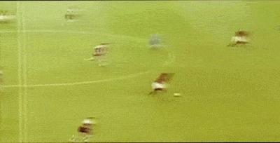 前腰位置的现代之美