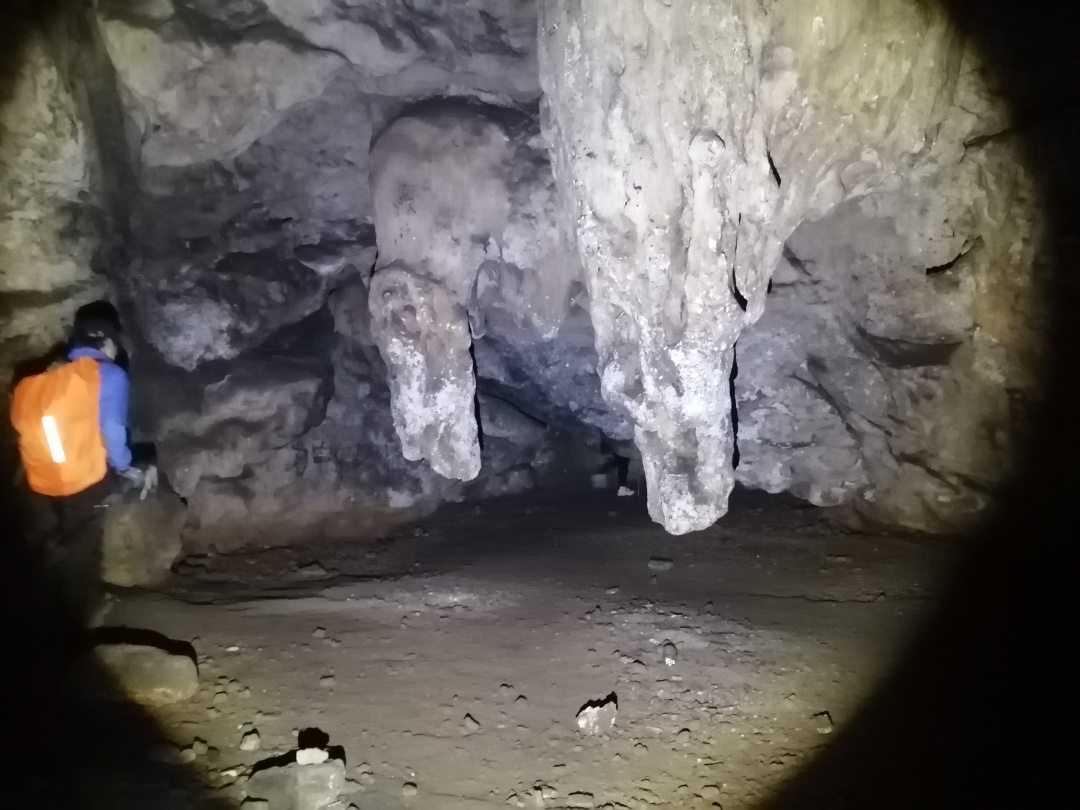 龙洞探秘寻找地下暗河,八面山龙洞地下暗河