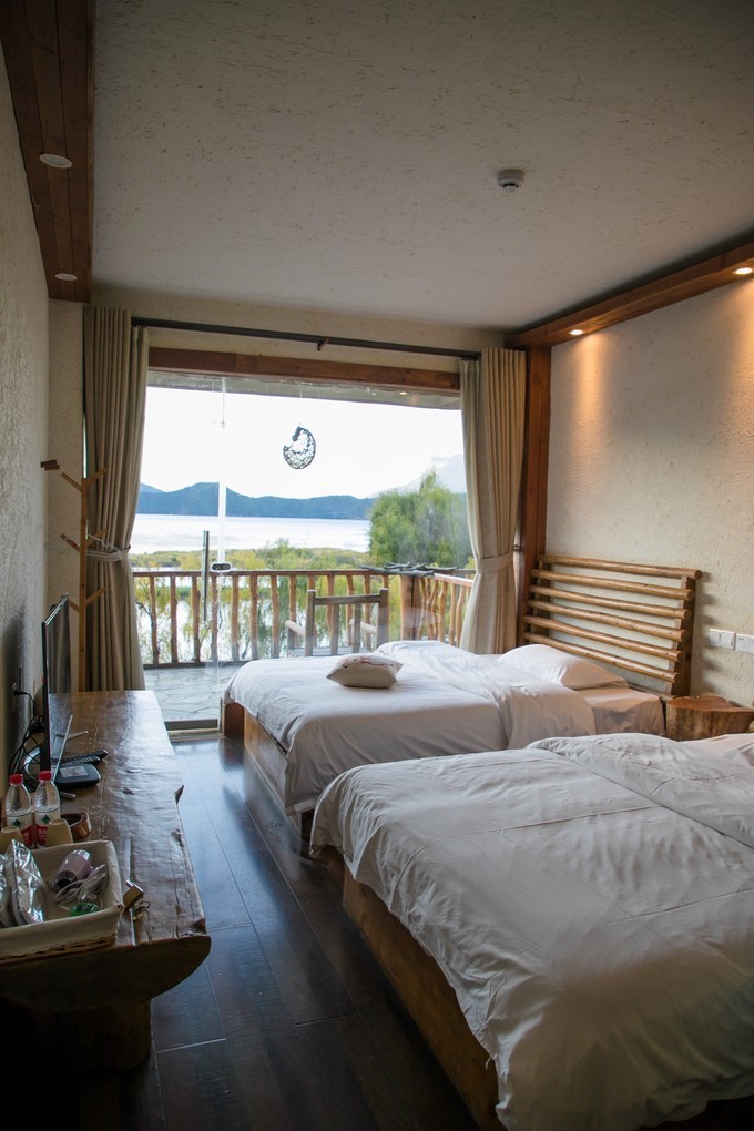 消失的地平线上的“香巴拉”和“女儿国”（二）