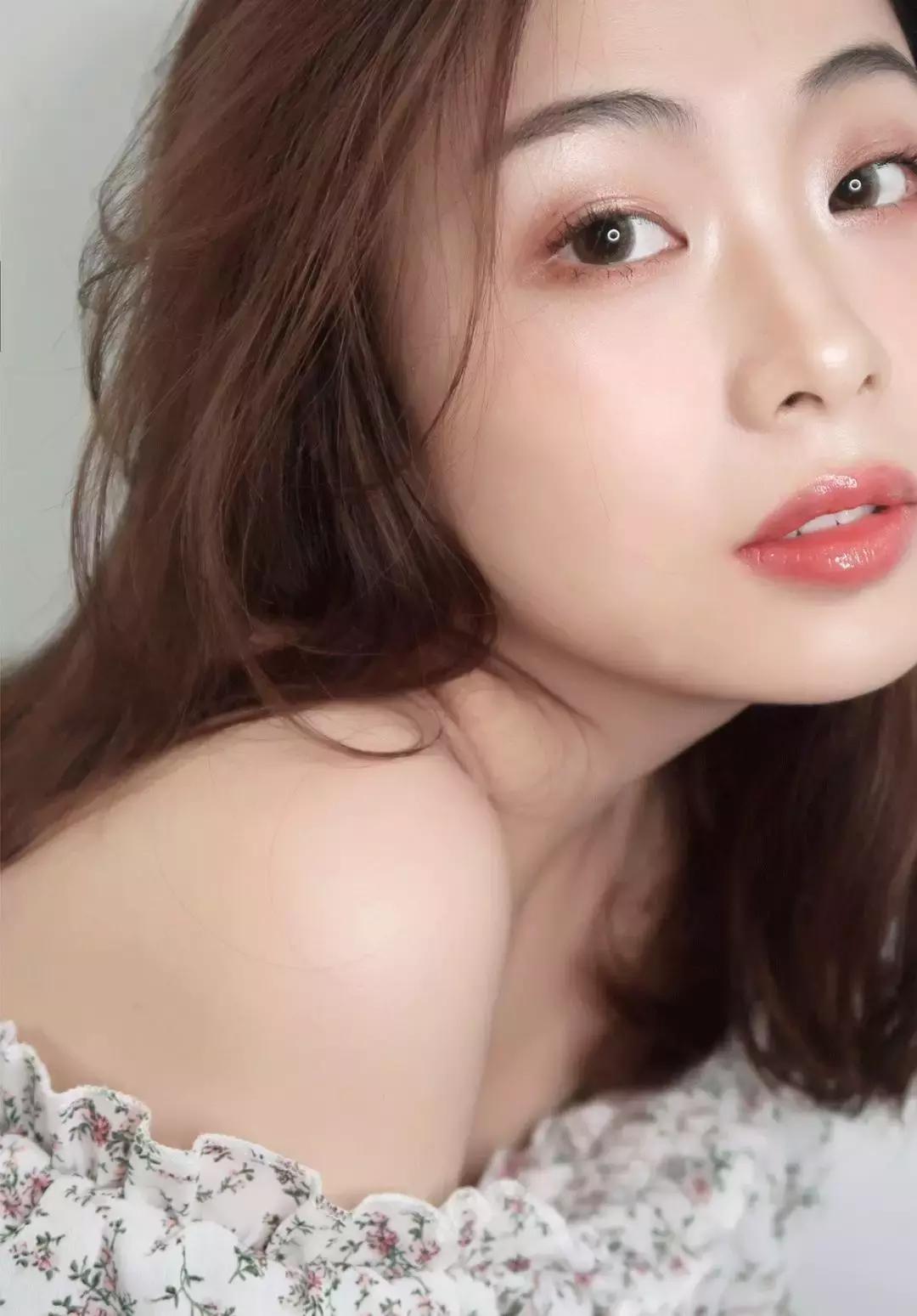 换一种口红就有不同的时尚风格，这元宵节给女神的礼物！