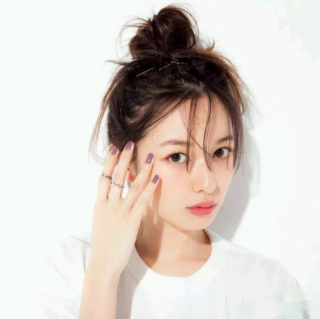 小棕瓶和小黑瓶眼霜哪个适合30岁,小棕瓶眼霜和小黑瓶眼霜的区别