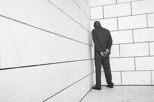 精神心理障碍患者荒废了5年，经何日辉治疗后重新高考并考上大学