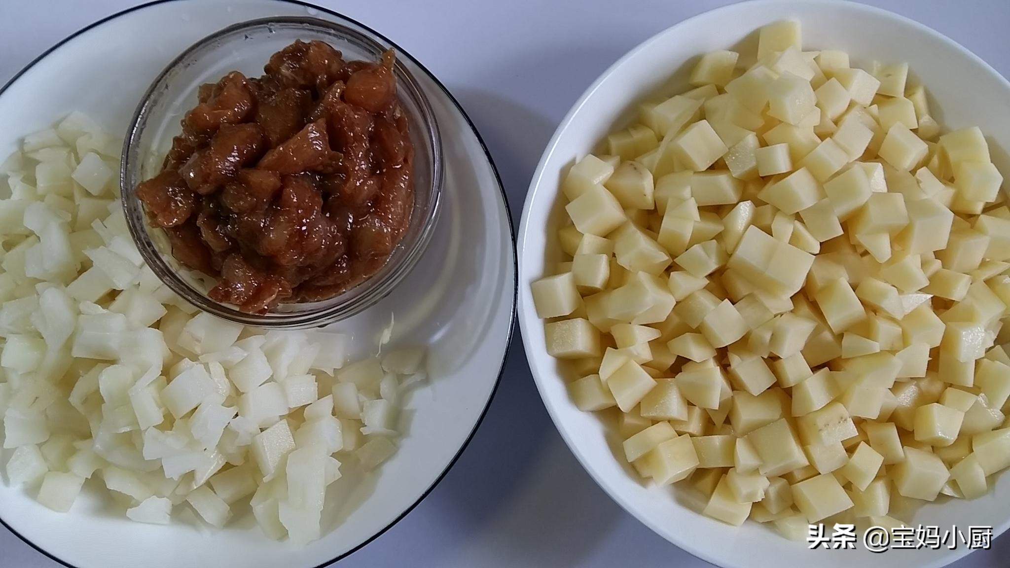 鸡肉炖土豆怎样做不腥不柴好吃,怎么清炖鸡肉又嫩又烂不老不柴