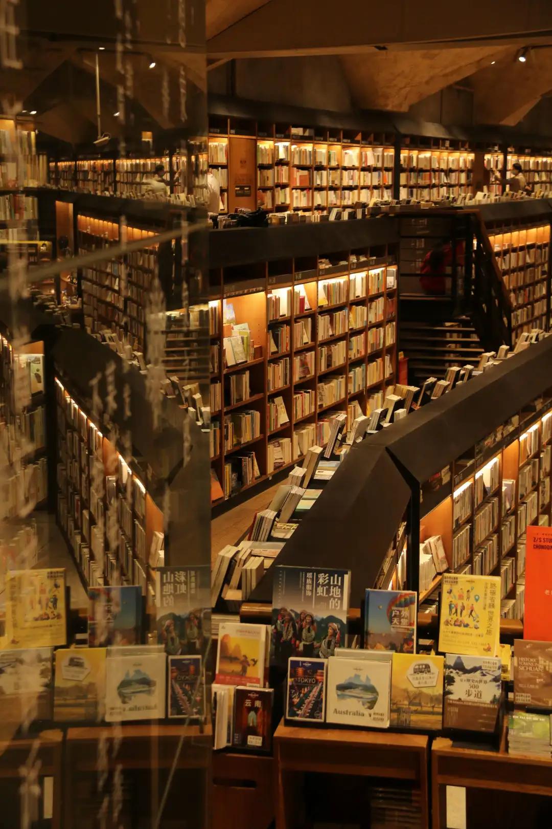 成都一座浪漫的城市,成都真是一个让人放松的城市