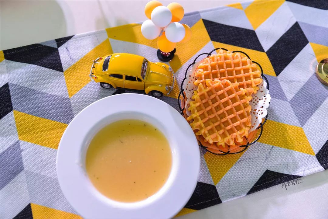 小汽车开上宝宝餐桌，妈妈再也不用烦恼宝宝不爱吃饭啦