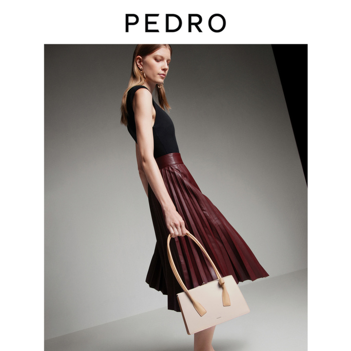 这段时间最流行的包包推荐,今年春夏必买的4款包包