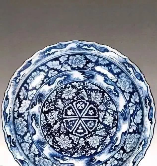 鐩涗笘涓浗缁忓吀浼犳壙,鐩涗笘涓浗鐡峰櫒