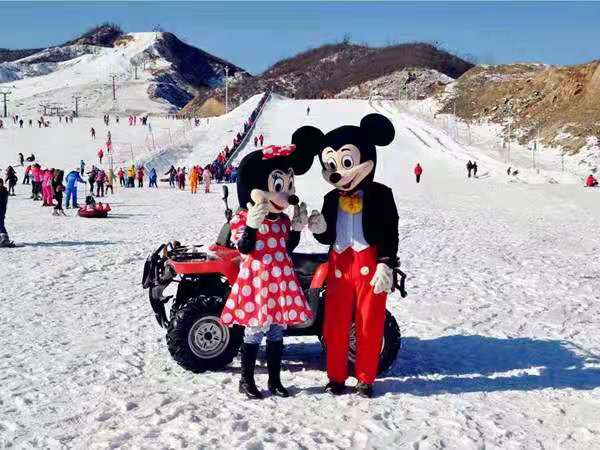 西柏坡温泉滑雪场简介,石家庄西柏坡温泉滑雪场