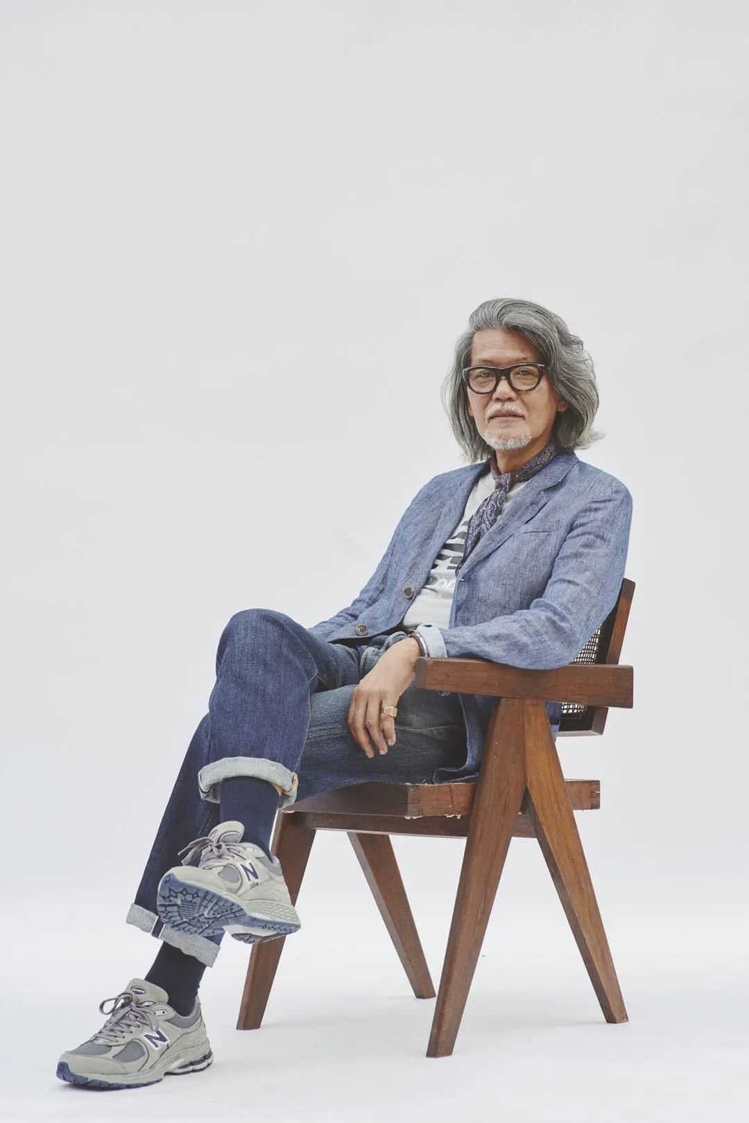 newbalance2002r麂皮复古蓝米白,好看的newbalance外套