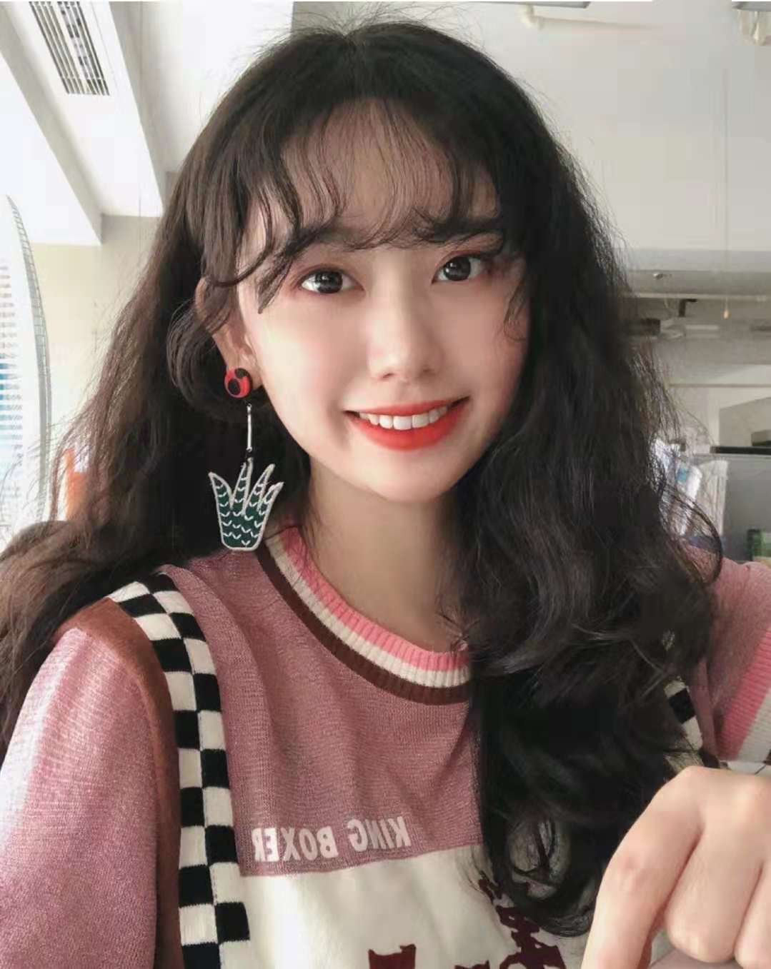 女士烫发羊毛卷满头烫丸子头扎法,羊毛卷烫发有刘海怎么扎