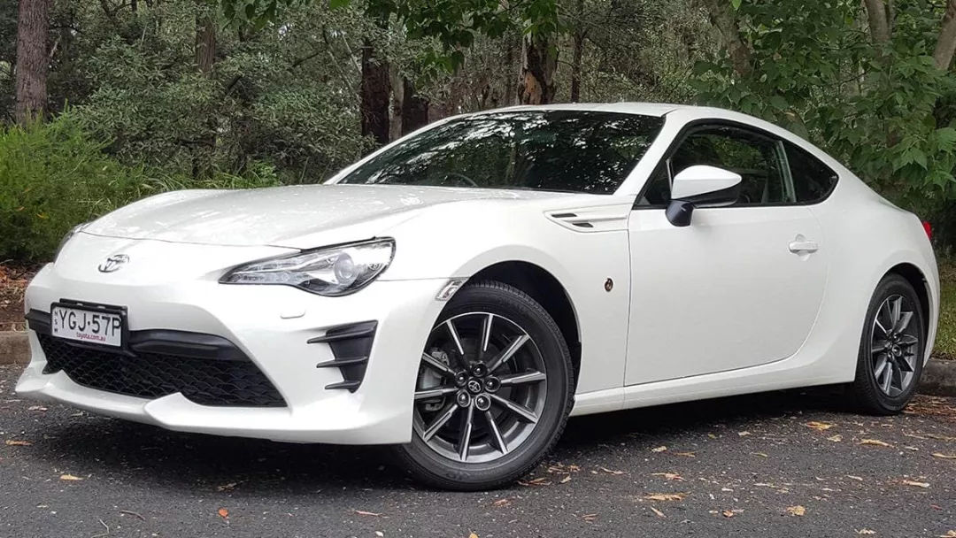 看轮胎参数就知道轮胎性能,轿车轮胎性能均衡标准