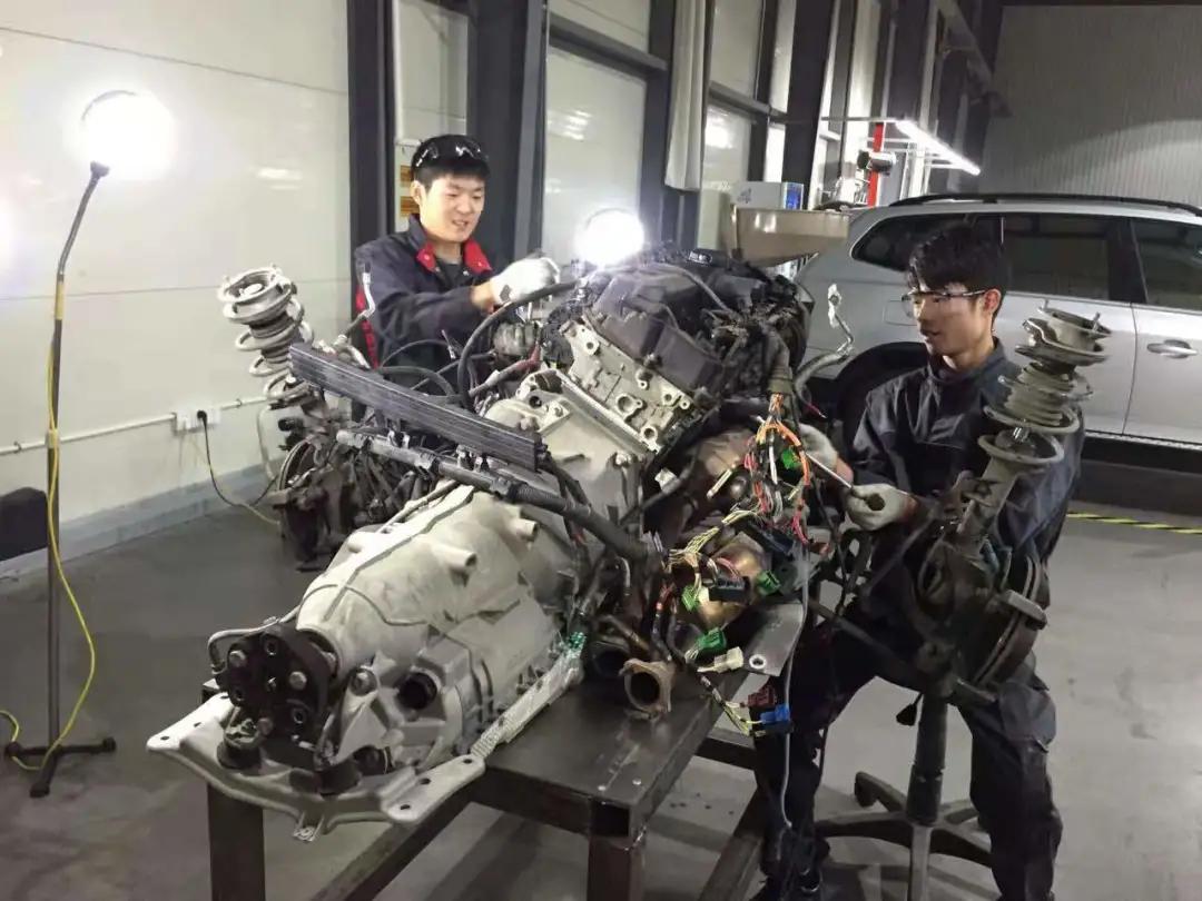 宝马330i敞篷价格报价,二手宝马330i敞篷车视频