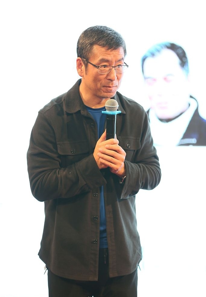 主持人抗癌给年轻人的忠告,央视主持人抗癌患癌