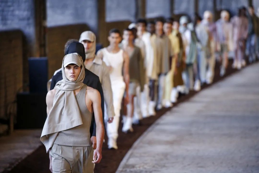 涓笢鏃跺皻濂宠鍝佺墝澶у叏浠嬬粛,涓笢鏃跺皻鍝佺墝