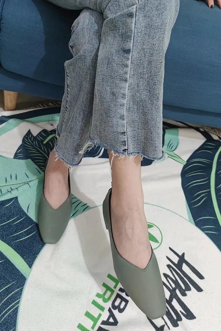 真皮小众百搭豆豆鞋,百搭高端牛皮小白鞋