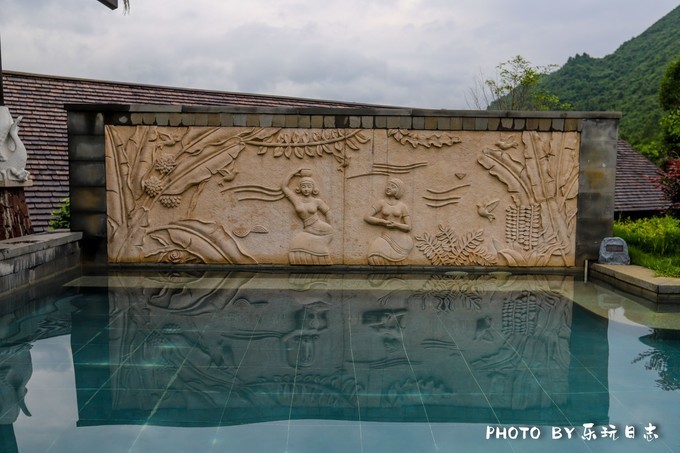 巴厘岛式私密温泉度假,听山野清风