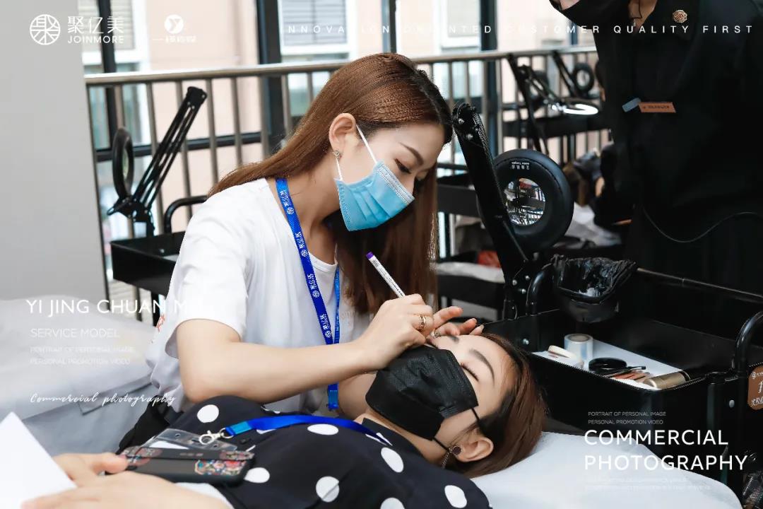 美瞳线反色是什么意思,美瞳线反色期