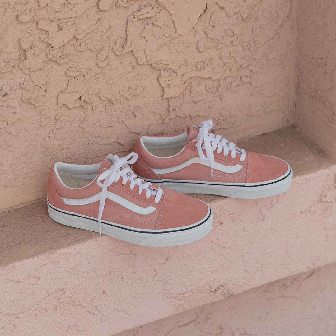 工作累了来瓶酒,工作累了快来放松一下