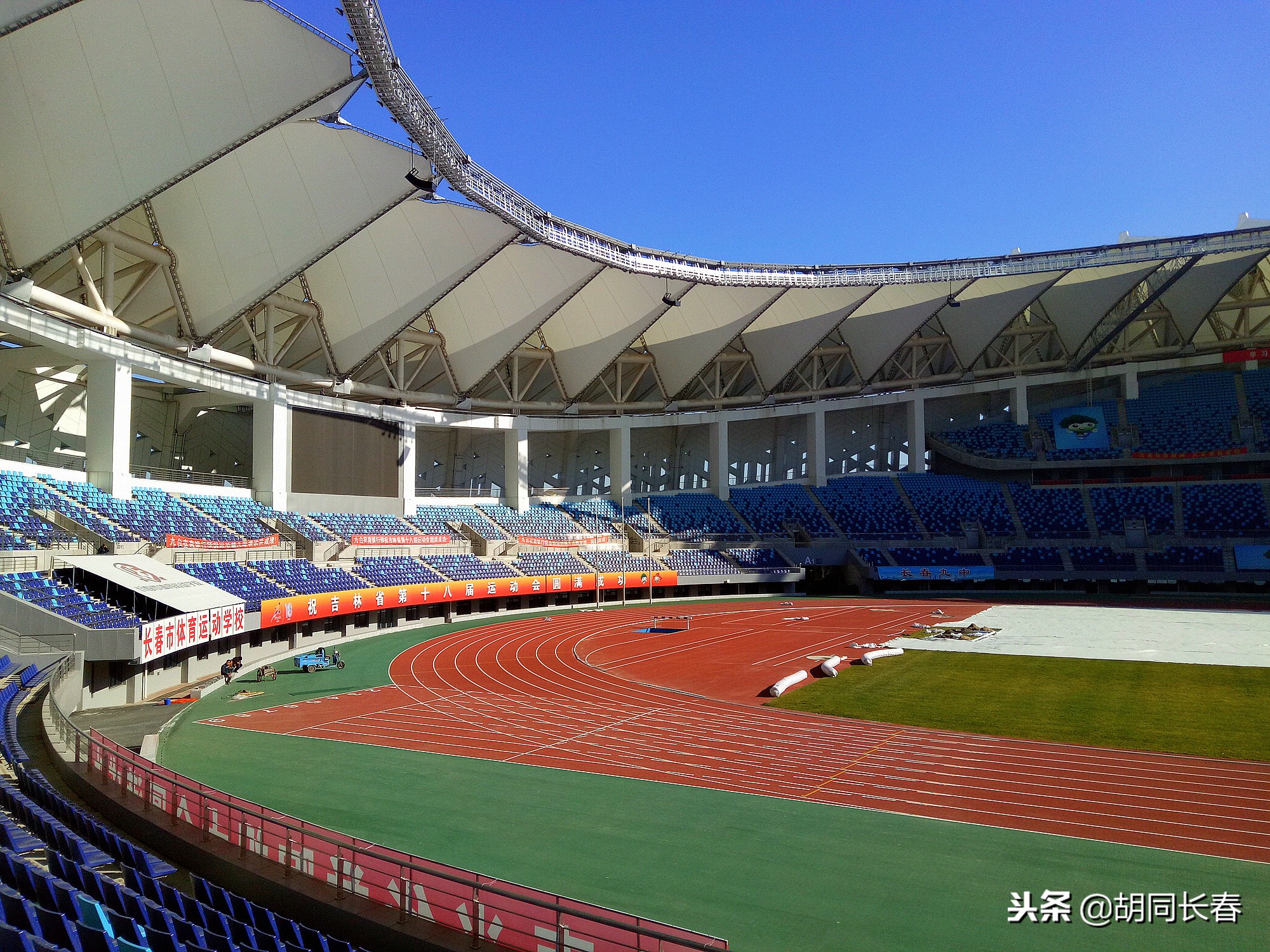 闀挎槬濂ユ灄鍖瑰厠鍏洯鐢板緞鍥剧墖,闀挎槬濂ユ灄鍖瑰厠涓績鎷嶆憚