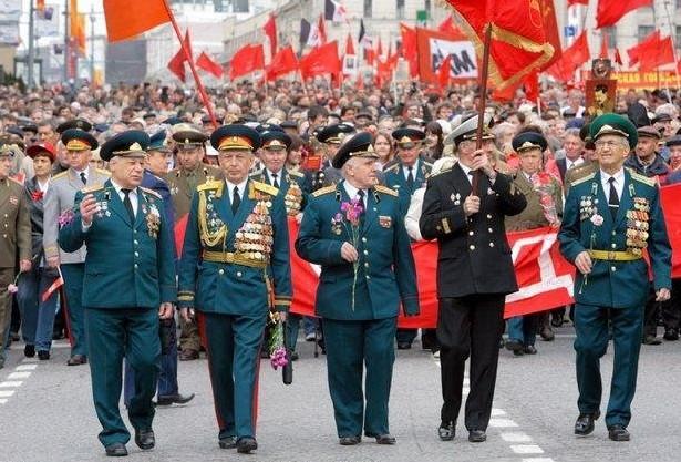 金星奖章被誉为苏联英雄的象征，42位外国人也最终有幸获得