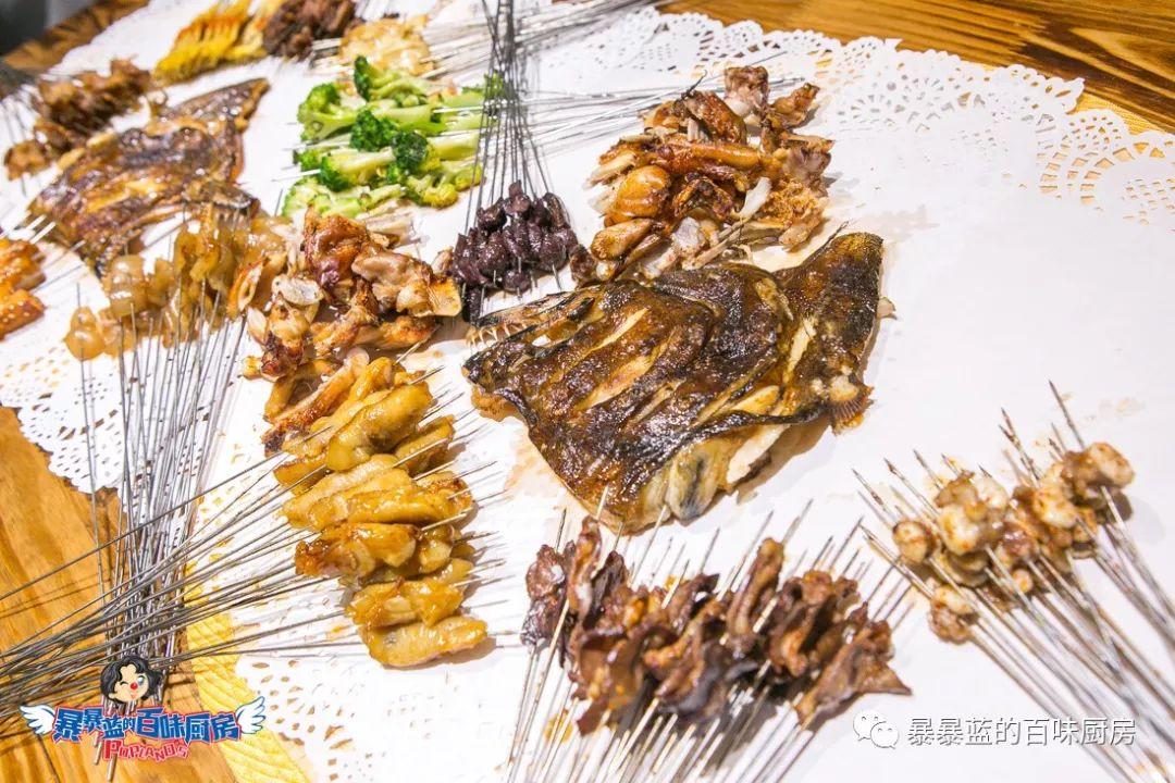 一天营业9小时左右的实体店,一天只营业2个小时的火锅店