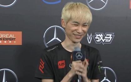 打排位遇到演员怎么办？性感隔壁老王在线教你写投诉小作文